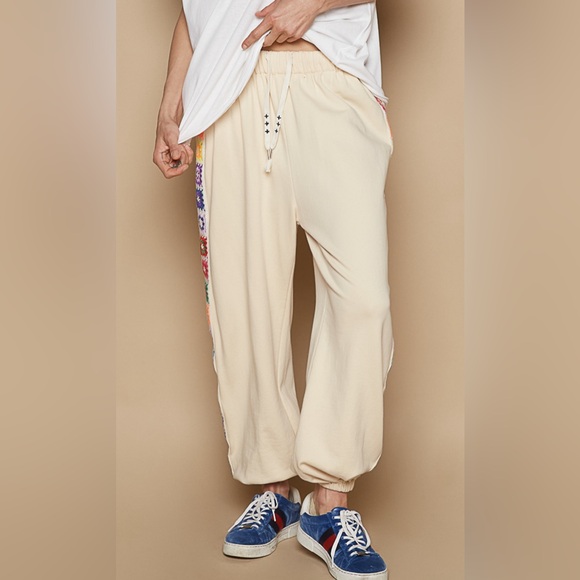 #141 Last 1!! POL square trim patch French Terry jogger pants in cream color - Picture 8 of 11